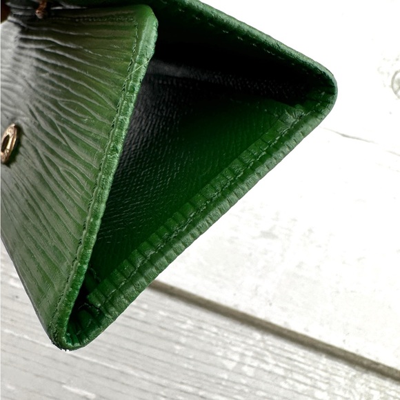 AUTHENTIC Louis Vuitton key holder. Green. - Picture 8 of 15